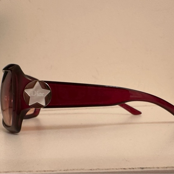 Dior Red Oversized Square Sunglasses - Picture 5 of 7